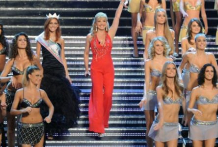 ASCOLTI TV DI SABATO 12 SETTEMBRE 2009: DISCRETO ESORDIO PER MISS ITALIA CHE VINCE LA SERATA CON IL 24.53% DI SHARE. UNO SPETTATORE SU DUE PER L’ULTIMO SALUTO A MIKE BONGIORNO
