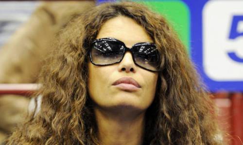 AFEF TESTA COMMUNITY, TALK SHOW STILE “AMICI PRIMA MANIERA” SU ITALIA 1