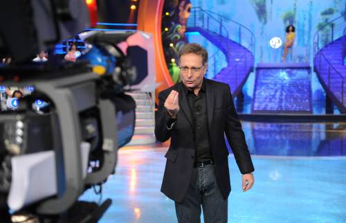 ASCOLTI TV DI VENERDI 21 MAGGIO 2010: CIAO DARWIN CHIUDE CON OLTRE 6 MILIONI E MEZZO (31.09%). CIAK SI CANTA L’ESTATE AL 19.41%. NELLE 24 ORE IRIS BATTE RAI4