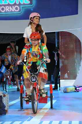 LA PUPA E IL SECCHIONE 2, QUINTA PUNTATA. RISSA IN VILLA TRA PASQUALINA ED ELENA. ESPLODE IL “CASO CIPRIANI”