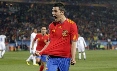 ASCOLTI TV DI LUNEDI 21 GIUGNO 2010: SPAGNA-HONDURAS DOMINA IL PRIME TIME CON IL 28.44%. LO SPECIALE DI MATRIX, TRA PRIMA E SECONDA SERATA, NON VA OLTRE IL 14.17%. BOOM DI BOING ALL’1.53%.