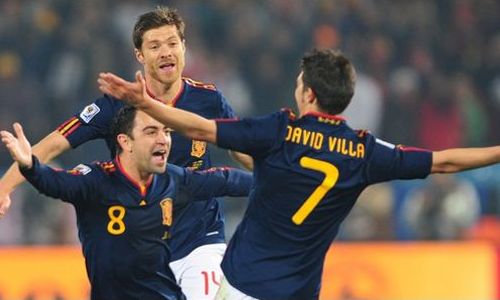 ASCOLTI TV DI VENERDI 25 GIUGNO 2010: DOPO L’ELIMINAZIONE ITALIANA CROLLANO GLI ASCOLTI DEI MONDIALI (SPAGNA-CILE AL 26.15%)