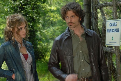 ASCOLTI TV DI DOMENICA 18 LUGLIO 2010: BASTANO 3 MLN A MANARA PER VINCERE LA SERATA. HOUSE (11%) SUPERA NUMB3RS (10%). LA MOTOGP AL 40%