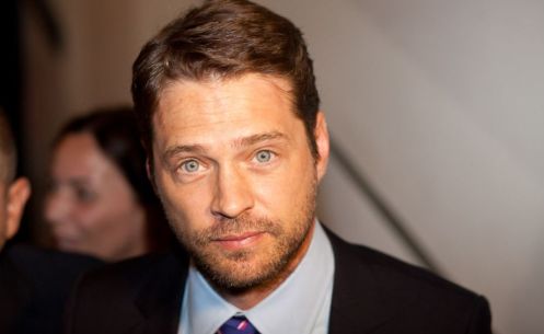 INTERVISTA A JASON PRIESTLEY. L’ATTORE A DM: NON CHIAMATEMI BRANDON MA FITZ. TORNERO’ A LAVORARE CON LUKE PERRY.