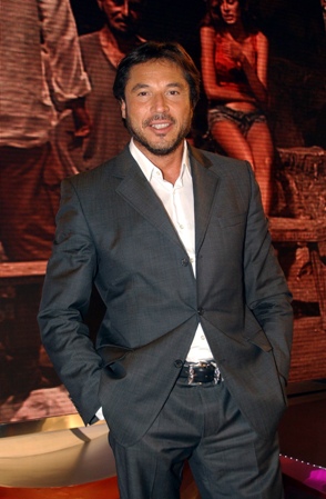 IL MEROLONE TORNA IN TV CON “RESTATE SUL 2”. INDOVINATE UN PO’ LA PARTNER FEMMINILE…