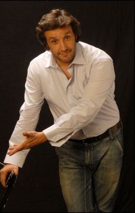 FLAVIO INSINNA A DM: “HO LASCIATO AFFARI TUOI PERCHE’ AVEVO FINITO LE STRONZATE DA DIRE”. MA NON PROVATE A CHIEDERGLI DE LA CORRIDA, NON VEDE, NON SENTE, NON PARLA!