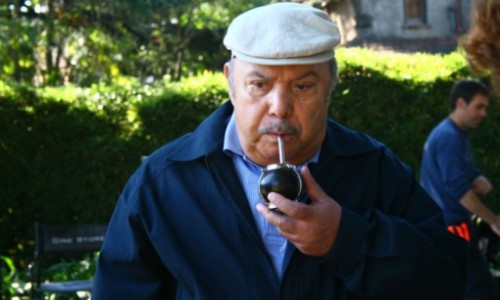 ASCOLTI TV DI VENERDI 2 LUGLIO 2010: VINCE SCUSATE IL DISTURBO (18.81%). NEL POMERIGGIO IN 4 MILIONI (38.82%) SU RAI1 PER L’ELIMINAZIONE DEL BRASILE. NOTTI MONDIALI CON PIAZZA DI SIENA AL 19.23%