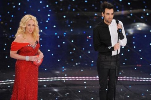 X FACTOR VS DOMENICA IN PER SANREMO 2011