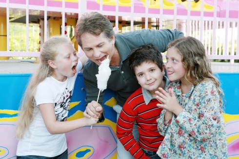 ASCOLTI TV DI LUNEDI 9 AGOSTO 2010: IL MEDICO DI RAI1 IN REPLICA (19%) SUPERA IL BUIO NELL’ANIMA SU C5 (17.8%). L’EPILOGO DI LOST AL 7%. IL MEROLINO AL 5.3%.