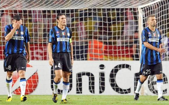 ASCOLTI TV DI VENERDI 27 AGOSTO 2010: IN 5 MILIONI PER LA SCONFITTA DELL’INTER. PAPERISSIMA SPRINT SUPERA IL 10% MA IL TG5 CROLLA AL 18.76%