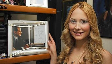 NOEMI LETIZIA AL CHIAMBRETTI NIGHT: PIERO CHIAMBRETTI SMENTISCE TUTTO