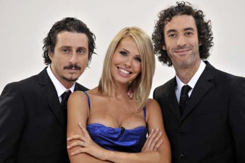 LE IENE TORNANO SU ITALIA1 E FANNO INFURIARE BRUNO VESPA