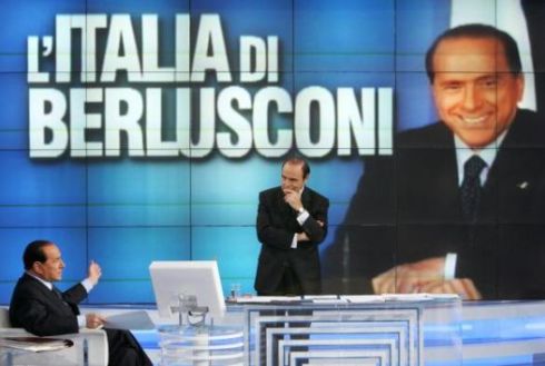 TORNA PORTA A PORTA, STASERA VESPA COMINCIA DAL FUTURO DEL CENTRODESTRA. CI SARA’ ANCHE SILVIO?