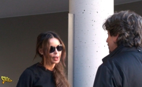 STRISCIA LA NOTIZIA INTERVISTA QUESTA SERA LELE MORA E NINA MORIC. LA SAGA CONTINUA