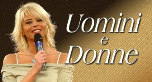 UOMINI E DONNE: I NUOVI TRONISTI SONO ANDREA ANGELINI E SAMUELE NARDI. ASSENTE SORA DANIELONA, MARIA LANCIA UNA NUOVA TIPOLOGIA DI TRONO.