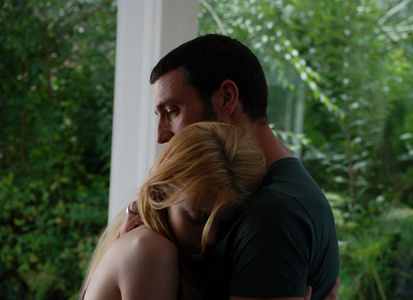 LE DUE FACCE DELL’AMORE: DA STASERA ROMEO E GIULIETTA AI TEMPI DI ROMANZO CRIMINALE. COME SARA’ ACCOLTA LA VERSIONE ITALIANA DI SIN TETAS NO HAY PARAISO?