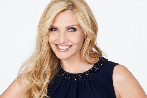 ESCLUSIVA PER IL WEB. LORELLA CUCCARINI A DM: “DOMENICA IN ONDA E’ LA MIA RINASCITA E CERCHERO’ DI BISSARE IL SUCCESSO DEL 95. SE AVESSI IL TRAINO DI GILETTI…”