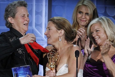 TEMPLE GRANDIN: LA STORIA DI UNA DONNA STRAORDINARIA IN UN FILM TV PLURIPREMIATO QUESTA SERA SU SKY CINEMA 1.