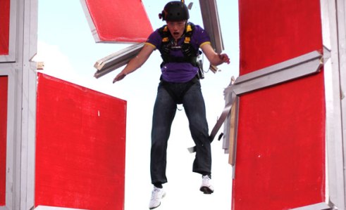 RAI A TUTTO PILOT: FRIZZI METTE MASCHI CONTRO FEMMINE, A RAI2 101 MODI PER PERDERE UN QUIZ