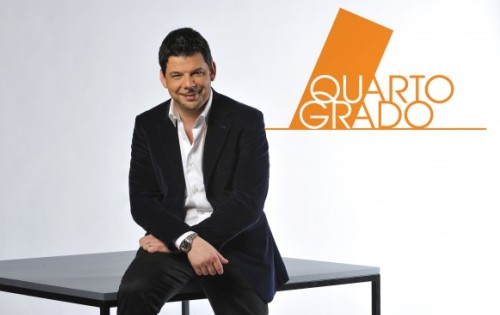 ASCOLTI TV DI VENERDI 19 NOVEMBRE 2010: I MIGLIORI ANNI (18.70%) PREVALGONO SU IO CANTO (17.90%). NUOVO BOOM DI QUARTO GRADO (16.95%). RECORD PER SE A CASA DI PAOLA (26.45%) E POMERIGGIO 5 (27.42%)