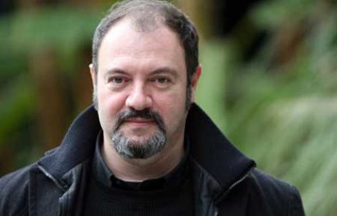 LUCARELLI RACCONTA: RAITRE TORNA A INDAGARE SUI MISTERI ITALIANI