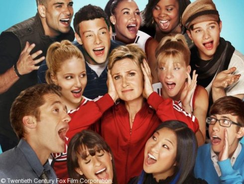 GLEE! L’ATTESA E’ FINITA, STASERA SU ITALIA 1 IL DEBUTTO ALLE 19.25. SARA’ SUCCESSO ANCHE DI PUBBLICO?