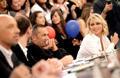 AMICI: LA PRIMA PUNTATA DEL SERALE IN DIRETTA SU DM. ELIMINATO COSTANTINO IMPERATORE