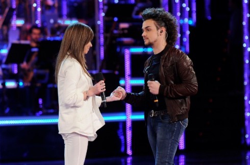 BOOM! DOMENICA AD AMICI SI BISSA CON I DUETTI. BERTE’, VANONI, BIONDI E RENGA ALLA CORTE DELLA CASTIGATRICE.