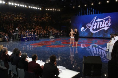 COME DM ANTICIPATO, AMICI PASSA ALLA DOMENICA.