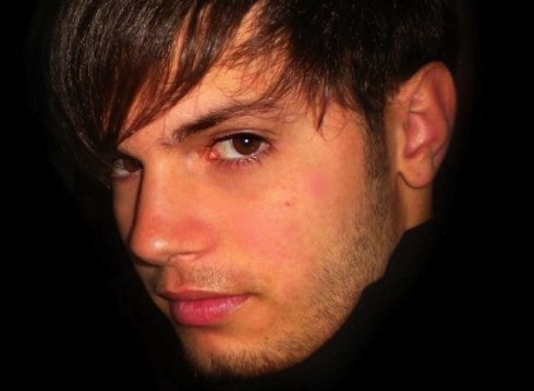 SANREMO 2011: A DOMENICA IN ONDA CONTINUA LA GARA DEI GIOVANI. IN VANTAGGIO MARCO MENICHINI.