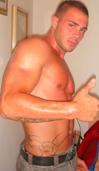 GRANDE FRATELLO 11: ANCHE IL MURATORE NATHAN LELLI E’ UN AMICO DI LELE MORA