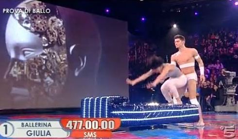 AMICI 10: NON SI PUO’ ENTRARE IN UN NEGOZIO DI ANTIQUARIATO E POI LAMENTARSI CHE TUTTO ABBIA UN PREZZO