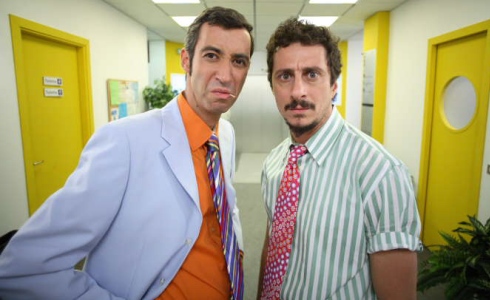 CAMERA CAFE’: LUCA E PAOLO NON SFRUTTANO SANREMO E RIFANNO LA SITCOM DI ITALIA1