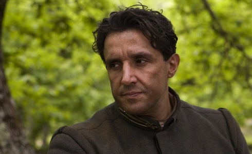 ASCOLTI TV DI MARTEDI 11 GENNAIO 2011: EROI PER CASO VINCE IL PRIME TIME (5MLN – 18.32%). TESTA A TESTA TRA AMICI (4MLN – 19.32%) E BALLARO’ (4.3MLN – 16.66%) PER LA MEDAGLIA D’ARGENTO.