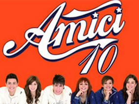 AMICI 10: ESCE LA COMPLATION DEI RAGAZZI. QUANTE COPIE VENDERA’?