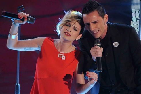 AMICI VS X FACTOR 3-0. I CANTANTI E I BALLERINI DI MARIA ALL’ARISTON FANNO FAVILLE