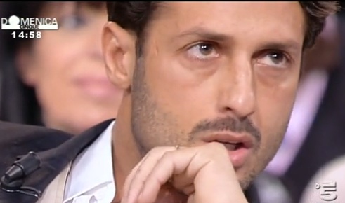 DOMENICA CINQUE MOSTRA LE FOTO CASTIGATE DI SILVIO E CORONA (FABRIZIO) IL PARADOSSO: PREFERIRE ANNOZERO