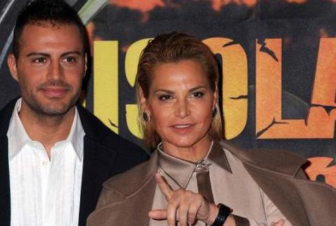 ISOLA DEI FAMOSI 8: LA STRISCIA QUOTIDIANA CAMBIA ORARIO E TRAINA IL TG, RAI4 ALLE 14.15 PROPONE CONTENUTI INEDITI.