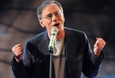 FESTIVAL DI SANREMO – QUESTION TIME: FUGA DI NOTIZIE SUL TELEVOTO. VECCHIONI IN TESTA ALLA CLASSIFICA DI IERI, IL CODACONS MINACCIA UN RICORSO AL TAR.