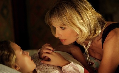 STORIA DI LAURA: ISABELLA FERRARI PORTA SU RAI 1 IL DRAMMA DELLA COCAINA