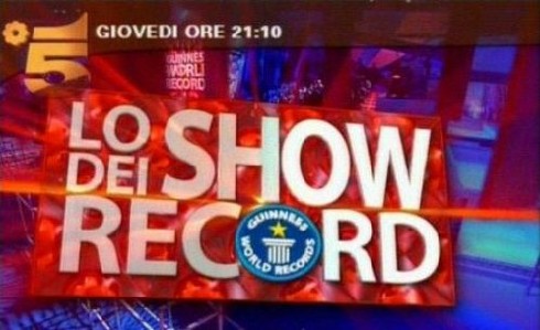 ASCOLTI TV DI GIOVEDI 17 MARZO 2011: OTTIMA PARTENZA PER LO SHOW DEI RECORD (23%). MANARA E SANTORO SI FERMANO AL 18%. FERRARA SOTTO IL 18%, L’ISOLA SUPERA IL 9%