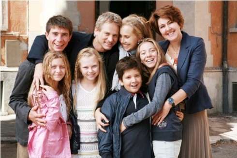 UN MEDICO IN FAMIGLIA 7 AL VIA DOMANI SERA SU RAI 1. GRANDI ASSENTI LINO BANFI E PIETRO SERMONTI