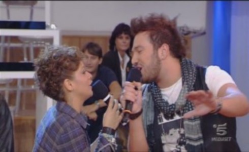 AMICI: ANTONINO SPADACCINO VINCE IL CONTEST ‘IO CI SONO’