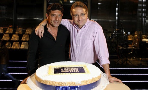 IL SENSO DELLA VITA: PAOLO BONOLIS TORNA SENZA L’ASSILLO DELL’AUDITEL. OSPITI DELLA PRIMA PUNTATA LIGABUE E CHRISTIAN DE SICA