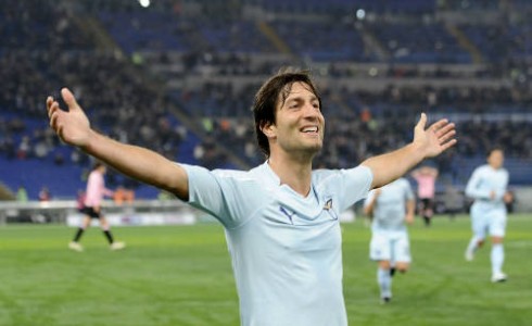 ASCOLTI SATELLITE DI DOMENICA 6 MARZO 2011: IL POSTICIPO LAZIO-PALERMO NON ARRIVA A 900.000 SPETTATORI, NAPOLI- BRESCIA (250.000) PIU’ VISTA SU MEDIASET PREMIUM (286.000)