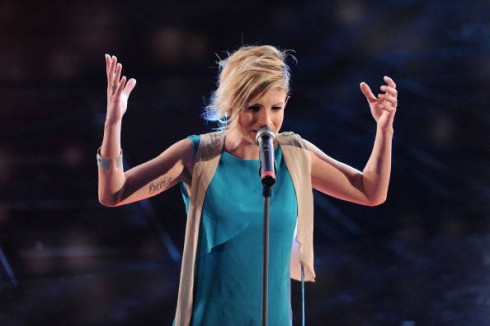 FERMI TUTTI! EMMA MARRONE CONDUTTRICE PER UN SABATO DI TOP OF THE POPS!