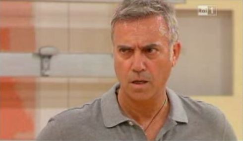 ASCOLTI TV DI SABATO 23 APRILE 2011: BALLANDO DOMINA (26.08%), SOLO IL 10.93% PER KAROL SUPERATO DA CRIMINAL MINDS. VERISSIMO (15.46%) BATTE QUELLI CHE IL CALCIO (12.64%)