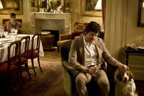 ASCOLTI SATELLITE DI LUNEDI 4 APRILE 2011: 335.000 SPETTATORI PER ‘HAPPY FAMILY’ IN PRIMA TV, BENE ANCHE ‘WHITE COLLAR’ A QUOTA 267.000.