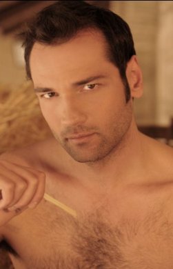 UMAN TAKE CONTROL: ROCCO PIETRANTONIO NUOVO CONCORRENTE? LO DECIDE IL PUBBLICO.