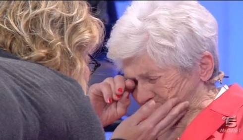 UOMINI E DONNE: ROSETTA E’ TORNATA IN LACRIME. MARIA PROMETTE DI NON FARNE PIU’ A MENO